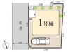 【区画図】西側の前面道路は周辺住民以外は通らないのでお子様が遊んでいても安心です。また、カースペースを南側に配置することで室内にしっかりと陽当たりを取り込むことができます。