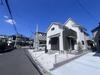 2025年6月築、木造2階建「3LDK」の住まい。周辺は閑静な住宅地で南側・西側開放感あり室内に心地よい風と陽光を取り込みます。陽当たり収納力を実感ください