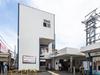 都会的ながらも穏やかな街並みが続き、地元民から愛される老舗が多鷺ノ宮駅。急行停車駅で西武新宿まで乗車13分で通える利便性が人気の駅です。			